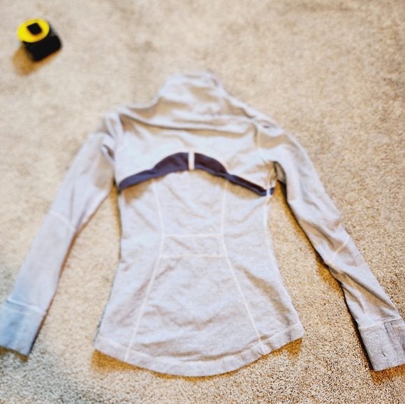 Lululemon Sweater - Picture 4 of 4